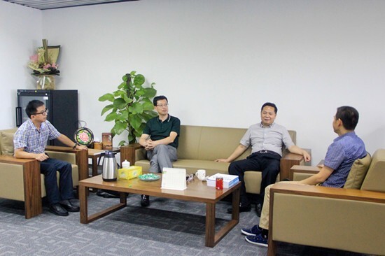 寧波市政府、市外經(jīng)貿(mào)局領(lǐng)導蒞臨我集團調(diào)研考察