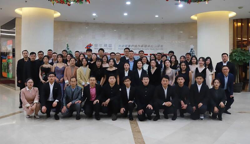 優騰一周年生日快樂！