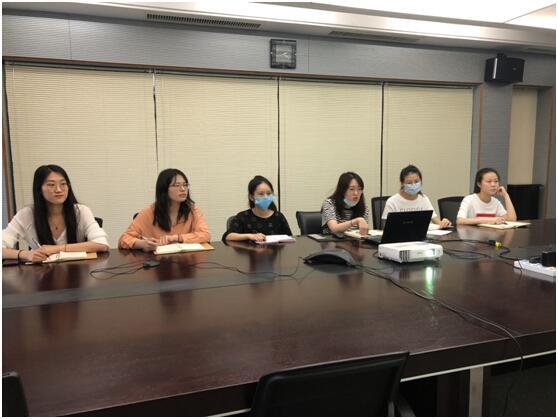 行政部開展快遞業務培訓學習分享會