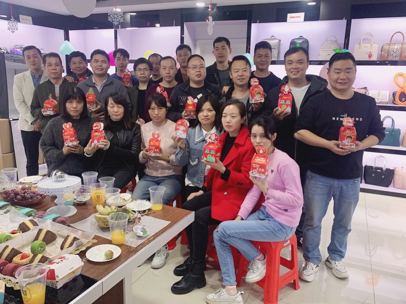 優(yōu)鼎廣州辦舉辦圣誕派對活動